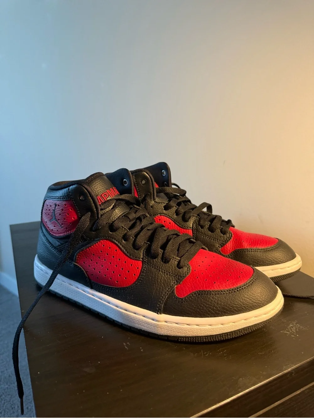 Jordan stylish mid